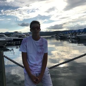 Meet your Posher, Thomas